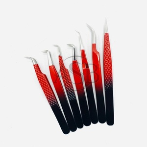 Pinzas de pestañas con logotipo personalizado de dos tonos, color rojo y negro, pinzas puntiagudas de extensión de pestañas de agarre fuerte de acero inoxidable sostenible - Product Image 1