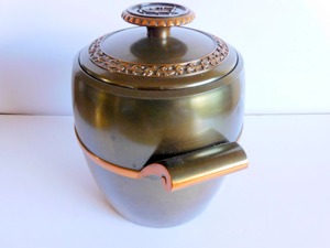 Cubo de hielo con acabado dorado de estilo vintage, bañera de bebida clásica para vino, champán, cerveza y cócteles en casa desde la India - Product Image 2