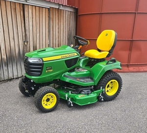 เครื่องตัดหญ้าแบบ Zero Turn ยี่ห้อ John Deere รุ่นพรีเมียม เครื่องยนต์ 2 จังหวะ สำหรับงานอุตสาหกรรม - Product Image 3