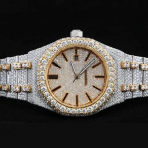 Lujoso reloj de diamante de moissanita con tachuelas de 41MM, reloj de Hip Hop con esfera de diamante VVS helado para hombre, regalo para él - Product Image 4
