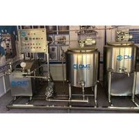 Usine de production de boissons automatique dotée de machines clés pour l'extraction de bière, d'eau minérale, de vin, de jus, les systèmes d'étiquetage et de remplissage