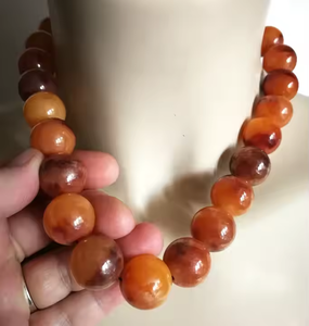 Collar de Resina Ecológico Pintado a Mano Clásico, Calidad Premium de Fabricante Indio para Niñas y Mujeres - Product Image 2