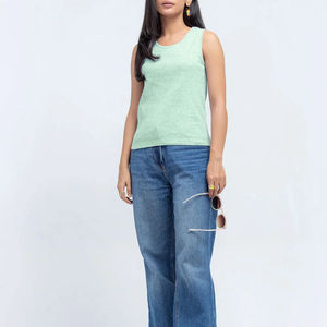 Camiseta sin mangas de calidad superior para mujer Camiseta sin mangas cómoda superventas Tendencia caliente para gimnasio y uso diario Camiseta sin mangas para mujer - Product Image 4