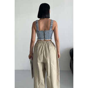 Top Corto de Mezclilla con Cierre y Tirantes, Estilo Bustier a la Moda - Product Image 5