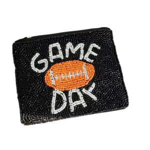 Monedero de béisbol Gameday, monedero bordado con cuentas hecho a mano, colores blanco y negro con diseño de fútbol para Navidad - Product Image 1