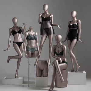 Maniquí Femenino de Cuerpo Completo en Pose, de Fibra de Vidrio, Dorado, Realista y Curvilíneo, Venta al por Mayor - Product Image 1