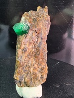 Batu Permata Emerald Natural Glow Gemstone Swat, Spesimen Potongan 51,23 Gram, Kristal Beryl Hijau, Batu Permata Lepas 66,98x14,36x15,55mm, Pakistan