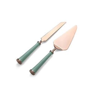 Produits les plus vendus Boucle de brindille unique avec poignée en forme de feuille Couteau à gâteau élégant plaqué argent et serveur - Product Image 6