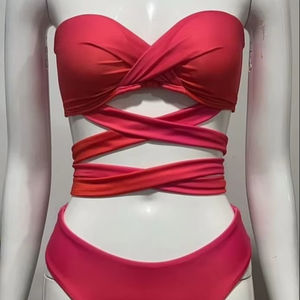 Ensemble de bikini personnalisable avec micro-soutien-gorge, motifs à carreaux, fruits, animaux et unis, décorations en strass et dentelle, logo sur le devant de la taille - Product Image 1