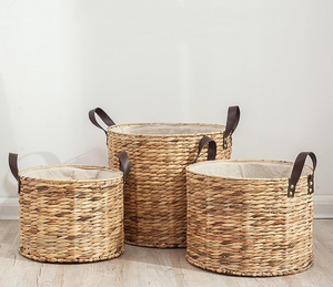 Panier de récolte de jardin en jacinthe d'eau avec doublure en coton et poignées en cuir idéal pour la collecte de fruits et d'herbes du Vietnam - Product Image 2