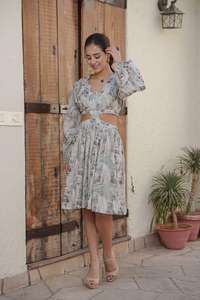 Tunique à manches longues pour femmes en mélange de coton avec motif floral brodé élégant col mandarin Style mature - Product Image 6