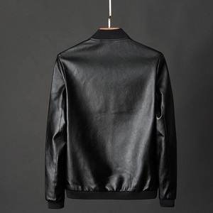 Derniers modèles Vestes en cuir pour hommes Conceptions personnalisées Oem Vestes en cuir teintées de couleur unie avec fermeture à glissière Vestes de style bombardier - Product Image 2