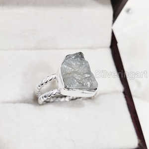 แหวนเงินแท้ 925 ประดับพลอยอะความารีนธรรมชาติ ดีไซน์เกลียวคู่ สำหรับผู้หญิง  หินดิบ  ประจำเดือนมีนาคม - Product Image 5