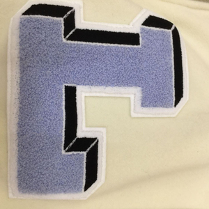 Chaqueta Universitaria Personalizada para Hombre con Mangas de Cuero, Bordado Chenille, Parches Bordados con Letras, Chaqueta Bomber Universitaria - Product Image 5