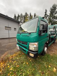 Camión Tractor Mitsubishi Fuso Canter Absetzkipper 6X4 Diésel, Transmisión Automática de 10 Velocidades, Volante a la Izquierda, Euro 6, Nuevo para Minería - Product Image 4
