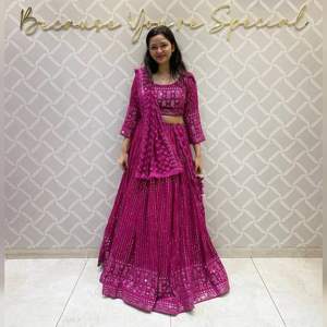 Nouvelle Georgette ornée d'une belle broderie scintillante en fausse Georgette Séquence Travail Lehenga Choli avec Dupatta - Product Image 5