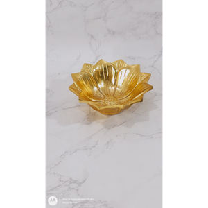 Cuenco para servir comida con borde cortado y diseño de girasol, Metal dorado pulido de lujo, Ideal para bodas, hogar, restaurantes, vajilla elegante - Product Image 4