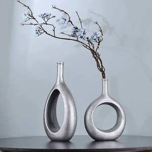 Jarrón de Flores de Aluminio Pulido Hecho a Mano para Mesa y Suelo, Decoración del Hogar, Bodas, Navidad y Celebraciones de Aniversario - Product Image 1