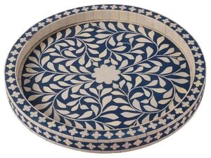 Elegante bandeja de madera hecha a mano con incrustaciones de perlas utilizada para servir chocolates, galletas o aperitivos secos con estilo - Product Image 3