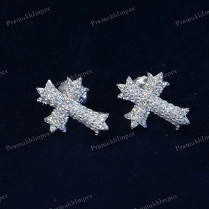 VVS Moissanite Round Cut Diamonds Cross Stud Boucles d'oreilles fabriquées en argent sterling plaqué or Trending Hip hop Boucles d'oreilles personnalisées - Product Image 3