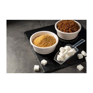 Sucre brun foncé de haute pureté avec texture riche pour une utilisation culinaire et industrielle - Product Image 1