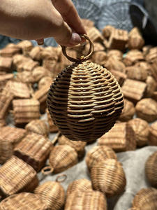 Juego de adorno de ratán de mimbre hecho a mano artesanal de Vietnam para árbol de Navidad rústico decorativo vacaciones hogar artesanía diseño - Product Image 3