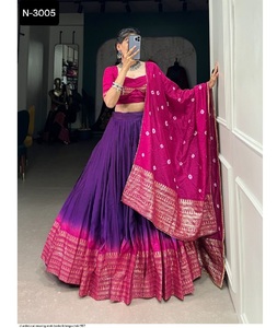 ชุดแต่งงานอินเดีย dola Silk ชุด lehenga choli ลายดอกไม้และฟอยล์แฟนซีคอลเลกชัน lehenga choli สำหรับผู้หญิง - Product Image 1