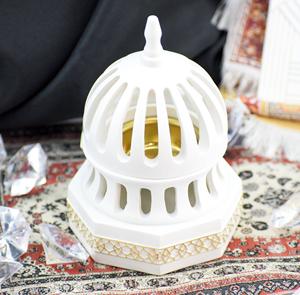Brûleur d'encens ou de bakhoor pyramide vintage avec croissant de lune et découpe en filigrane pour le Ramadan et l'Aïd - Product Image 4