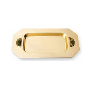 Plato de metal de acero inoxidable duradero con acabado liso, adecuado para comidas diarias, celebraciones y uso en catering. - Product Image 4