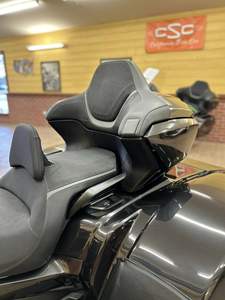 Tout nouveau Goldwing 1800 automatique DCT noir métallisé, trike CSC le plus récent, édition de luxe - Product Image 5