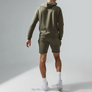 Sudadera con capucha de entrenamiento de gimnasio bordada estampada y pantalones cortos de chándal conjunto de pantalones cortos estampados para hombres - Product Image 4