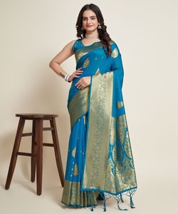 Captivant Dernières Bridal Wear Georgette Sari avec Tussle Detailing et Pearl Work pour la mariée Elegance lehenga - Product Image 1