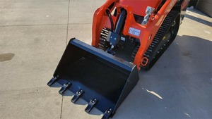 Tractor de Jardín Kubota SCL 1000 Rojo de Alta Productividad - Product Image 6