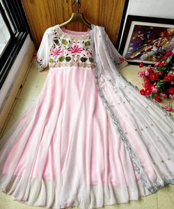 Anarkali Patiyala Designer Georgette Broderie Robe de Travail Bas avec Dupatta Party Wear Vente en gros Prix Ethnique Vêtement Alphanumero - Product Image 3