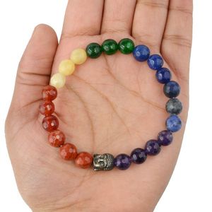 Pulsera de Cabeza de Buda con 7 Chakras Naturales, Cuentas de Cristal Curativas Facetadas de 8 mm para la Paz, Energía Positiva y Equilibrio Reiki - Product Image 3
