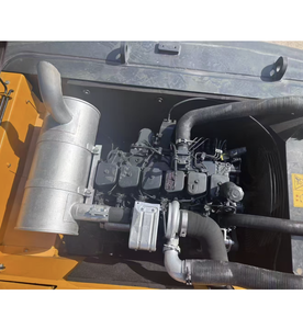 Excavatrice sur chenilles Hyundai 225 d'occasion, 22 tonnes, prix avantageux, à vendre. - Product Image 5
