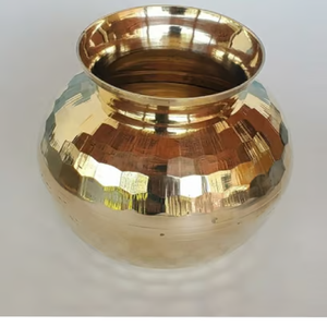 Recipiente de latón antiguo Hogar Hotel Oficina Ceremonia religiosa Latón Kalash Hindú Pooja Artículos Venta al por mayor Precio de fábrica directo - Product Image 4