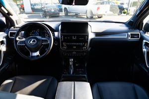 Superbe Lexus GX 460 AWD SUV 2024 d'occasion, toit ouvrant gauche, démarrage à distance, sièges en cuir, boîte automatique, jantes en alliage R18 - Product Image 2