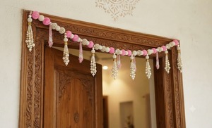 Toran à pampilles de perles fait main, Décoration de porte indienne Bandhanwar, Décoration traditionnelle d'entrée, Décoration de Mandir pour Diwali Pooja, Décoration de maison neuve - Product Image 2
