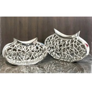 Aluminum Eco-Friendly Decorative Vase Nickel Finished Handmade Modern Design Wedding <b>Flowers</b> <b>Display</b> Home Tabletop - Product Image 4