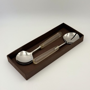 Ensemble de 2 serveurs à salade en métal argenté de nouvelle conception avec poignée en résine transparente pour table à manger, ensembles de serveurs à salade par R B Overseas - Product Image 2