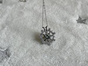 สร้อยเพชรมอยส์ซอไนต์สีเทาแบบ1.0CT สำหรับผู้หญิงจี้สร้อยคอเงินสเตอร์ลิงดีไซน์ท้องฟ้าสำหรับเป็นของขวัญเครื่องประดับทรงกลมเมอร์รี่โกลด์สำหรับผู้หญิง - Product Image 6