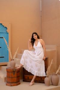 Vestido Midi Halter de Encaje Blanco con Estampado de Conchas, Vestido de Verano para Resort, Estilo Boho, Atuendo para Despedida de Soltera, Vestido de Playa Elegante y Náutico - Product Image 3