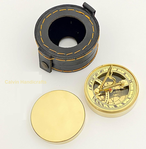Brújula de reloj de sol de bolsillo de latón náutico con caja de cuero reloj de sol de bolsillo decoración del hogar brújula para Camping senderismo decoración brújula - Product Image 1