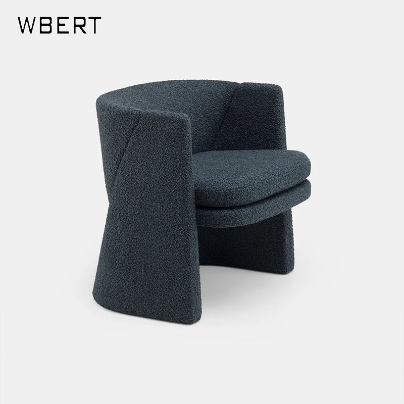 สีเทาเข้ม