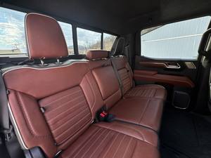 IMPRESIONANTE G-M-C Sierra 1500 Denali Ultimate 2023 con TRANSMISIÓN AUTOMÁTICA SUPER CRUISE de 8 CILINDROS - Product Image 5