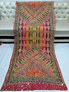 ผ้าคลุมไหล่ผ้าไหมปากีสถานแบบดั้งเดิมได้รับความนิยมปักลายดอกไม้หลากสีพร้อมกระจกทำงานสไตล์ชนเผ่าของขวัญ - Product Image 4