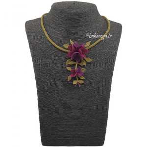 İğne Oyası Dört Çiçekli Buket Kolye Collar de cuatro flores de moda - Product Image 1