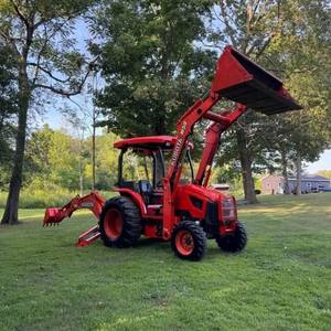 Tracteur à roues M59 60 CV 4x4 à transmission par engrenages, haute productivité, disponible à la vente - Product Image 1