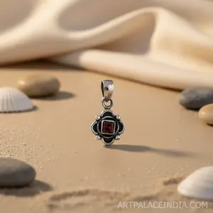 จี้เงินแท้ 925 ประดับพลอยโกเมน สร้อยคอจี้สำหรับผู้หญิง ของขวัญเครื่องประดับ - Product Image 2